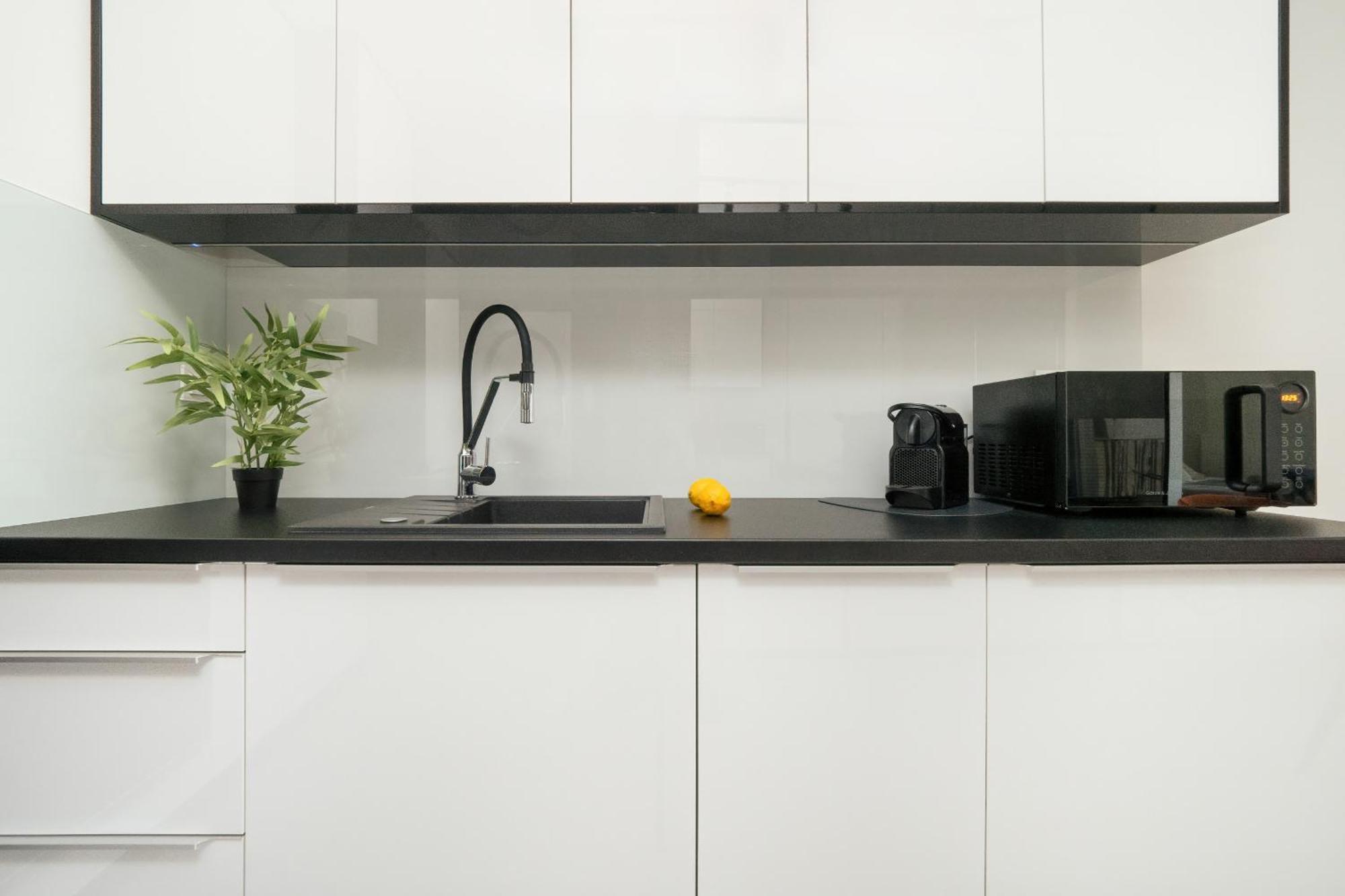 Luksusowe Studio W Lodzi Z Biurkiem, Balkonem I Klimatyzatorem By Renters Prestige Bagian luar foto