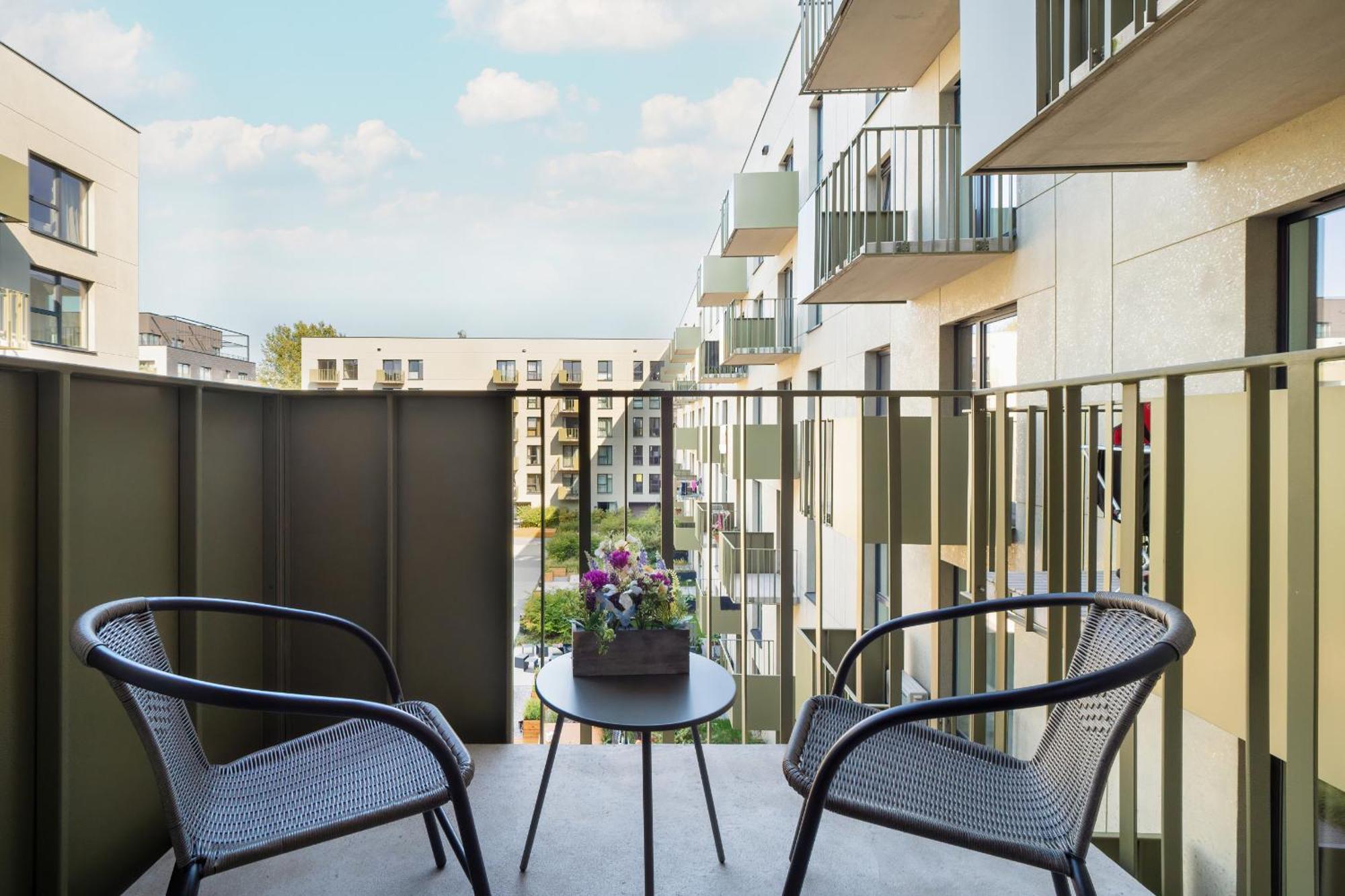 Luksusowe Studio W Lodzi Z Biurkiem, Balkonem I Klimatyzatorem By Renters Prestige Bagian luar foto